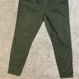 SIMPLY VERA STRETCH ARMY GREEN JEGGINGS